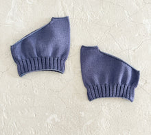 Load image into Gallery viewer, Luminous Silk Thong Socks (One Size)