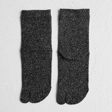 Load image into Gallery viewer, Silk Mélange Mix Tabi-Style Crew Socks (Size 4-6)