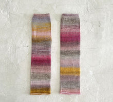 Load image into Gallery viewer, Wool Kasuri-Dyed Arm Covers (One Size)