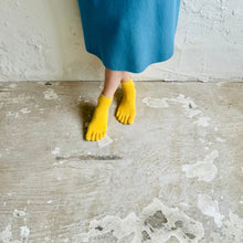 Load image into Gallery viewer, Organic Cotton 5Toe Plain Short Socks (4-6.5)