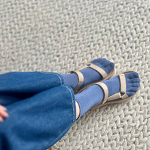 Load image into Gallery viewer, Luminous Silk 5Toe Crew Socks (4-6.5)