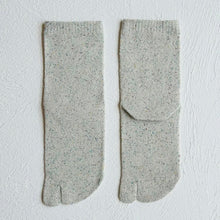 Load image into Gallery viewer, Silk Mélange Mix Tabi-Style Crew Socks (Size 4-6)