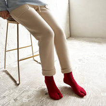 Load image into Gallery viewer, Merino Wool Rib Tabi-Style Crew Socks (4-6.5)