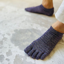 Load image into Gallery viewer, Linen & Silk 5Toe Sneaker Socks (6.5-8.5)