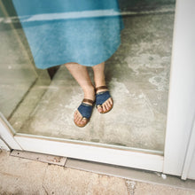 Load image into Gallery viewer, Luminous Silk Thong Socks (One Size)