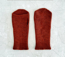 Load image into Gallery viewer, Merino Wool Hand Covers (One Size)
